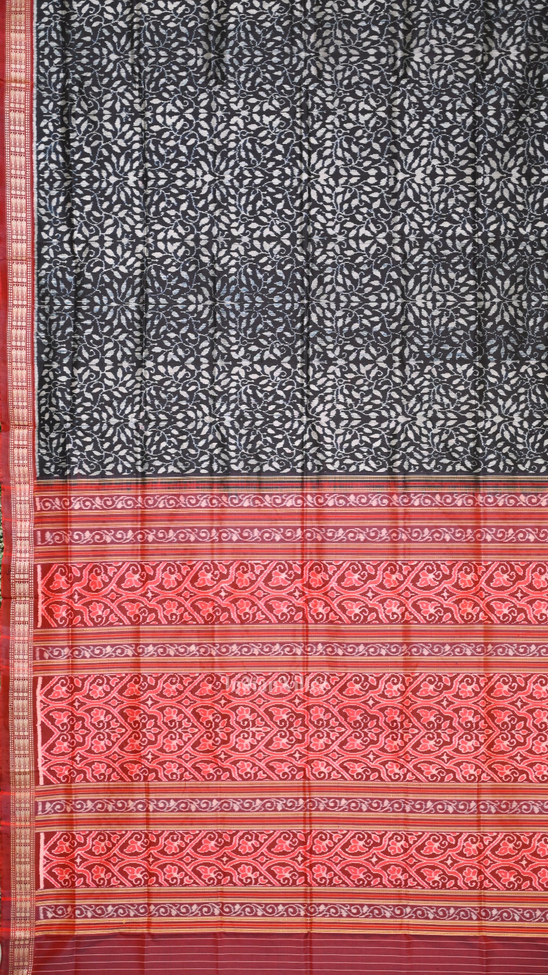 Black Red  Floral Theme Sambalpuri Silk Saree 