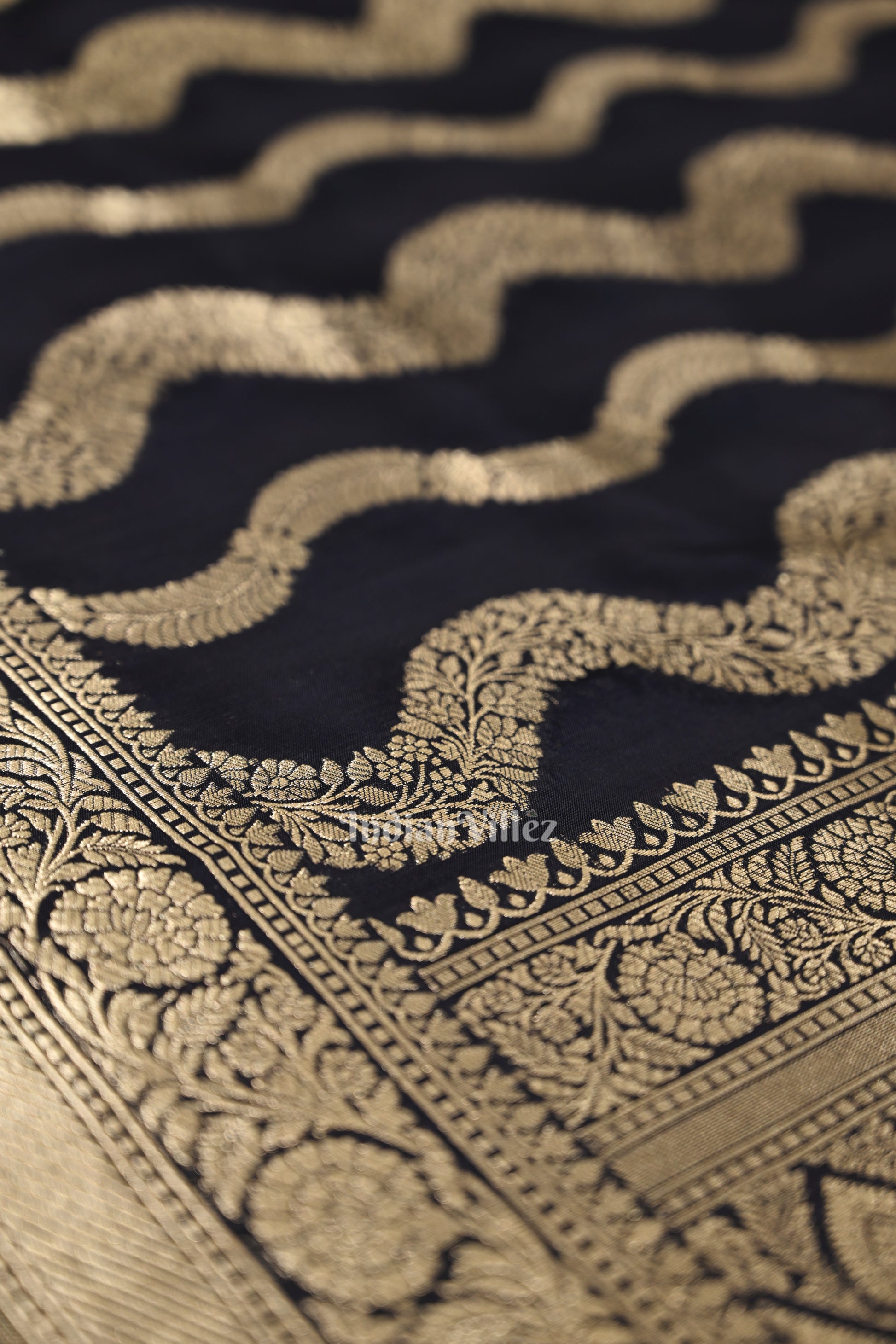 Navy Blue Meenakari Mashru Satin Silk Banarasi Saree 