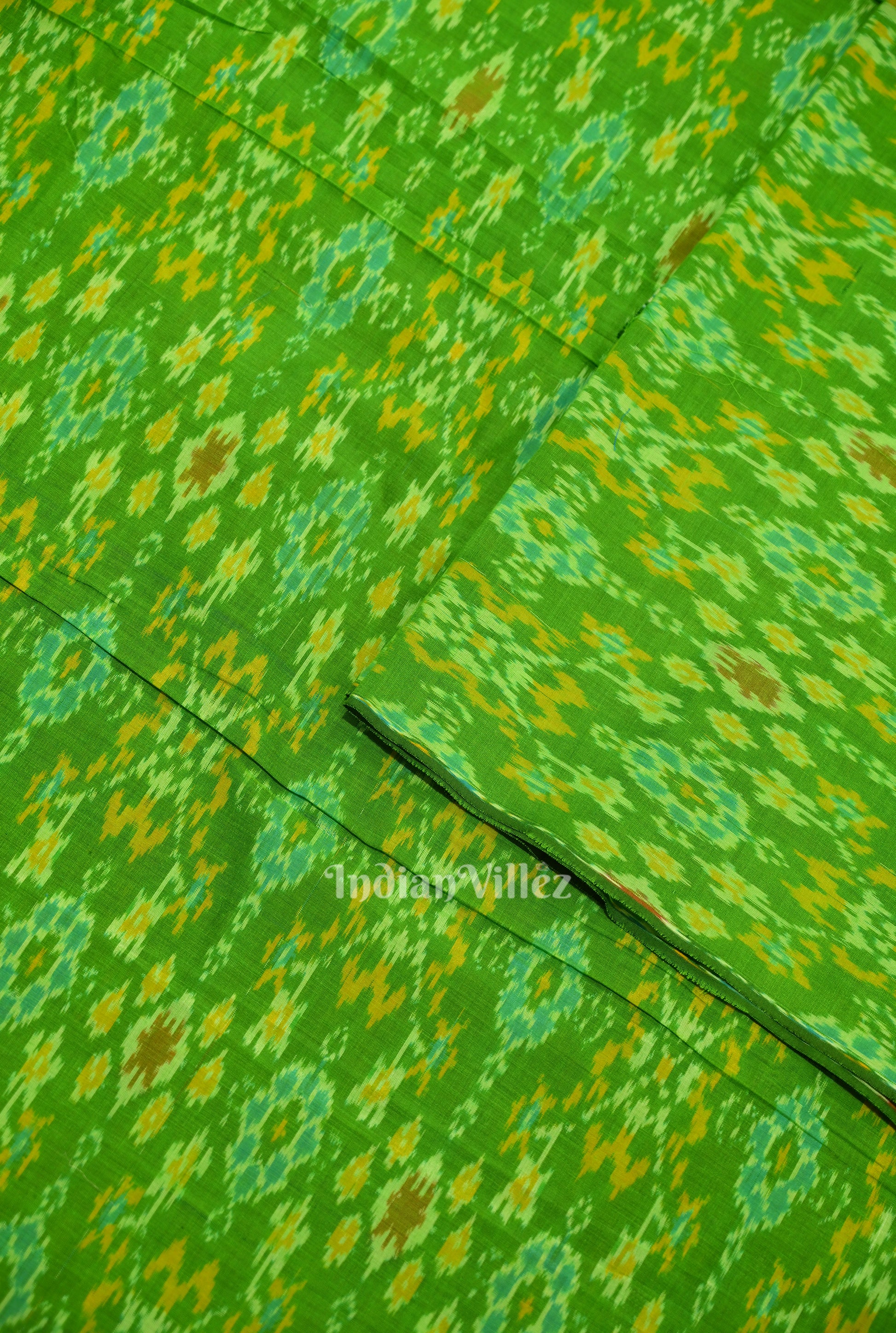 Exclusive Green Pochampally Ikat Silk & Cotton (Sico) Fabric 
