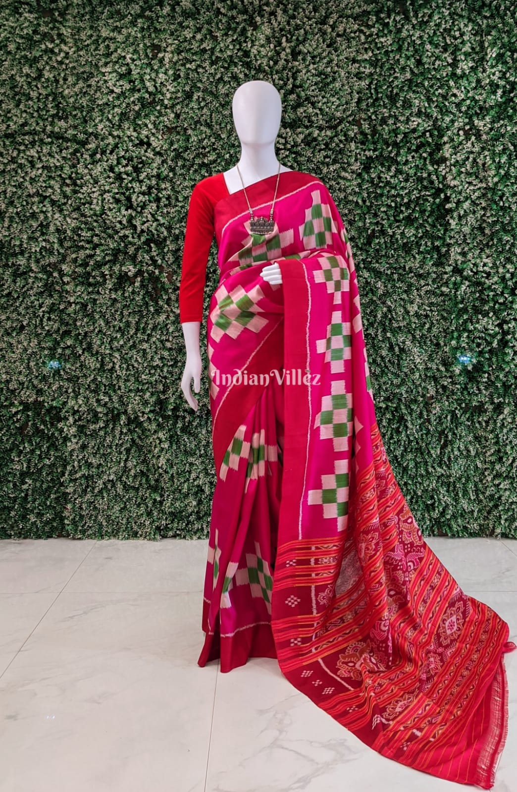 Rose Red Pasapali Contemporary Khandua Silk Saree