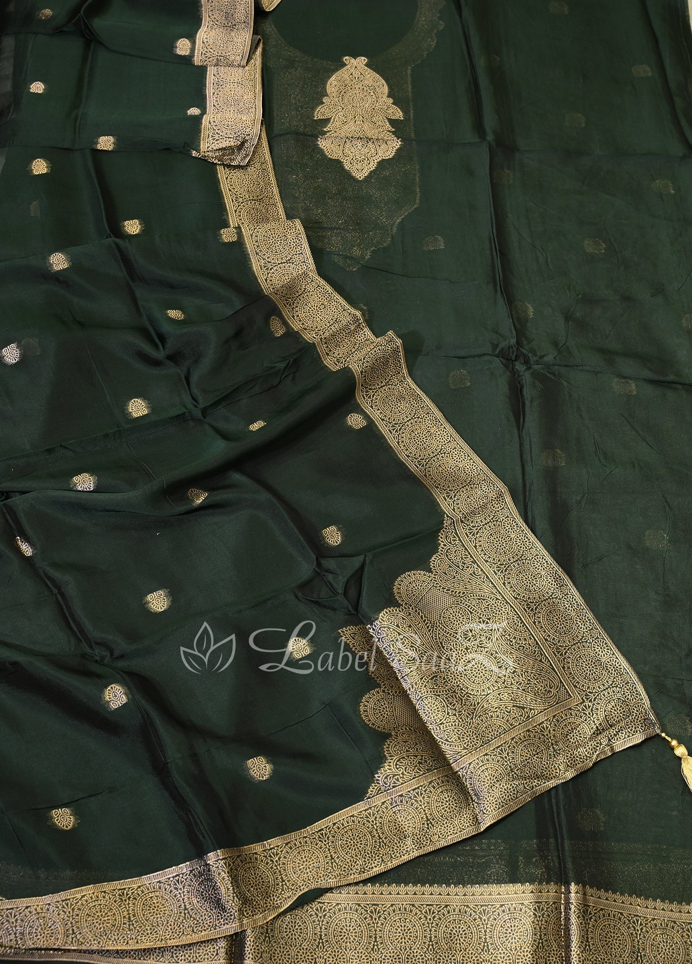 Green Unstitched Salwar Suit