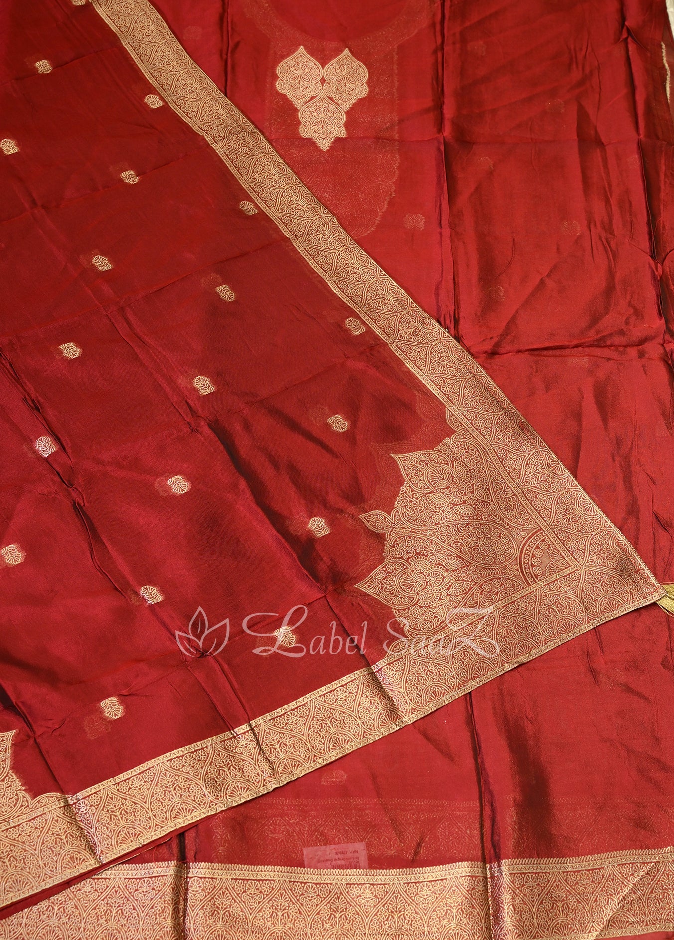Maroon Buti Design Unstitched Salwar Suit 