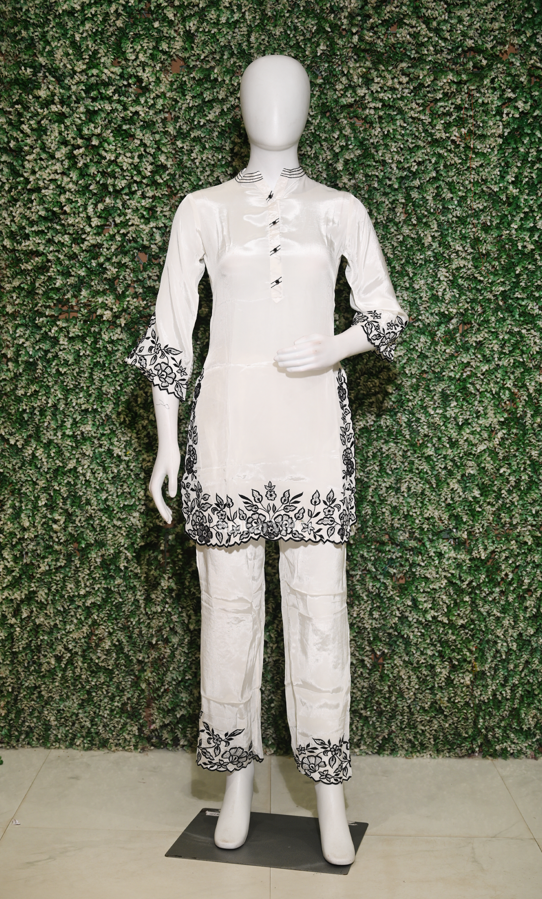 Designer  White Black Embroidery Kurta & Pant Set-(Co-Ords Set)
