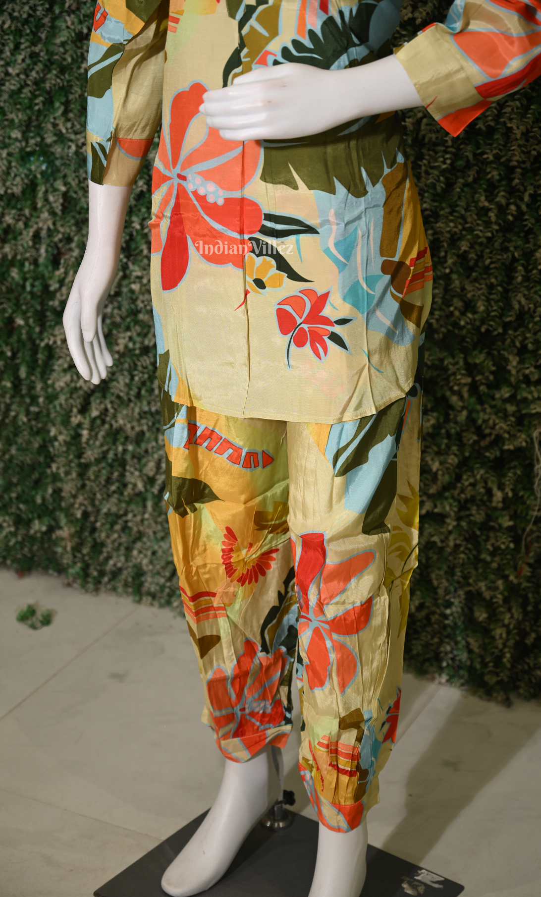 Multi Colour Floral Printed Kurta & Pant Set-(Co-Ords Set) 