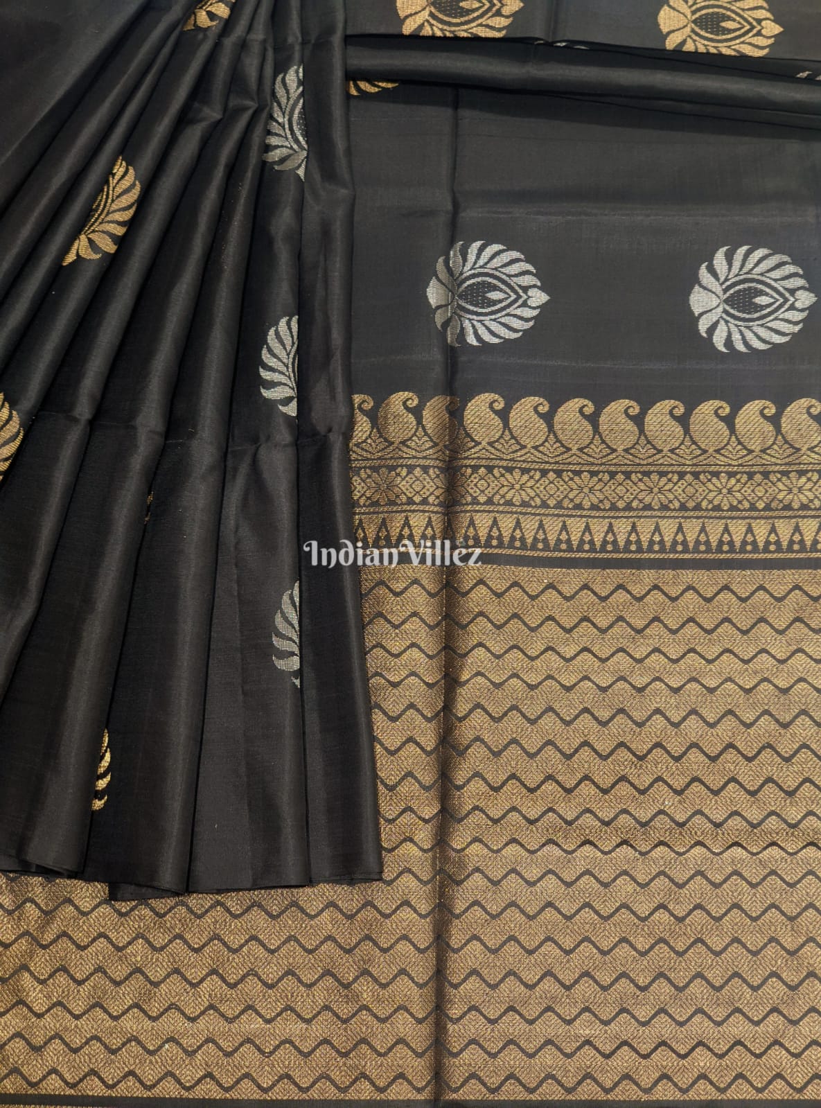 Black South Handloom Kanjivaram Soft Silk Saree