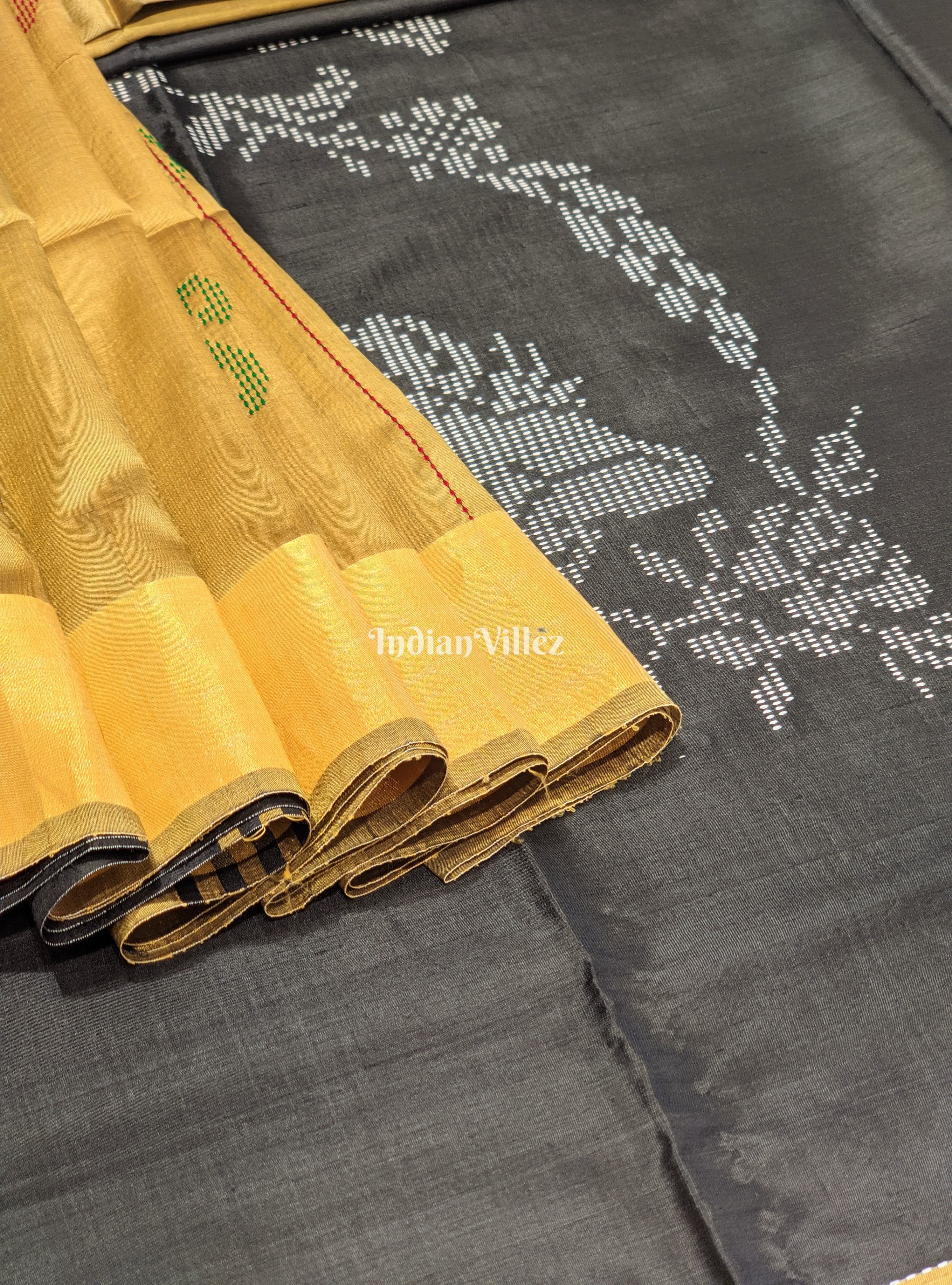 Golden Black Handloom Soft Silk Saree