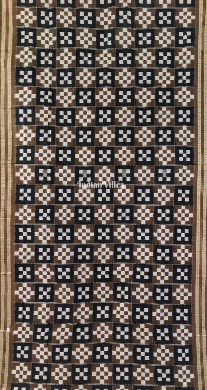 Black & White Pasapali Sambalpuri Ikat Silk Saree