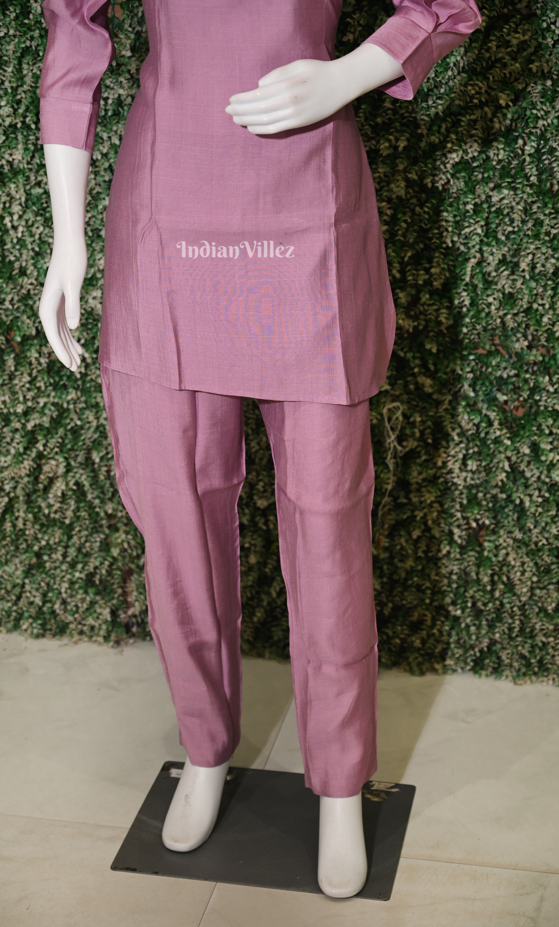 Designer Onion Pink Embroidery Kurta & Pant Set-(Co-Ords Set) 