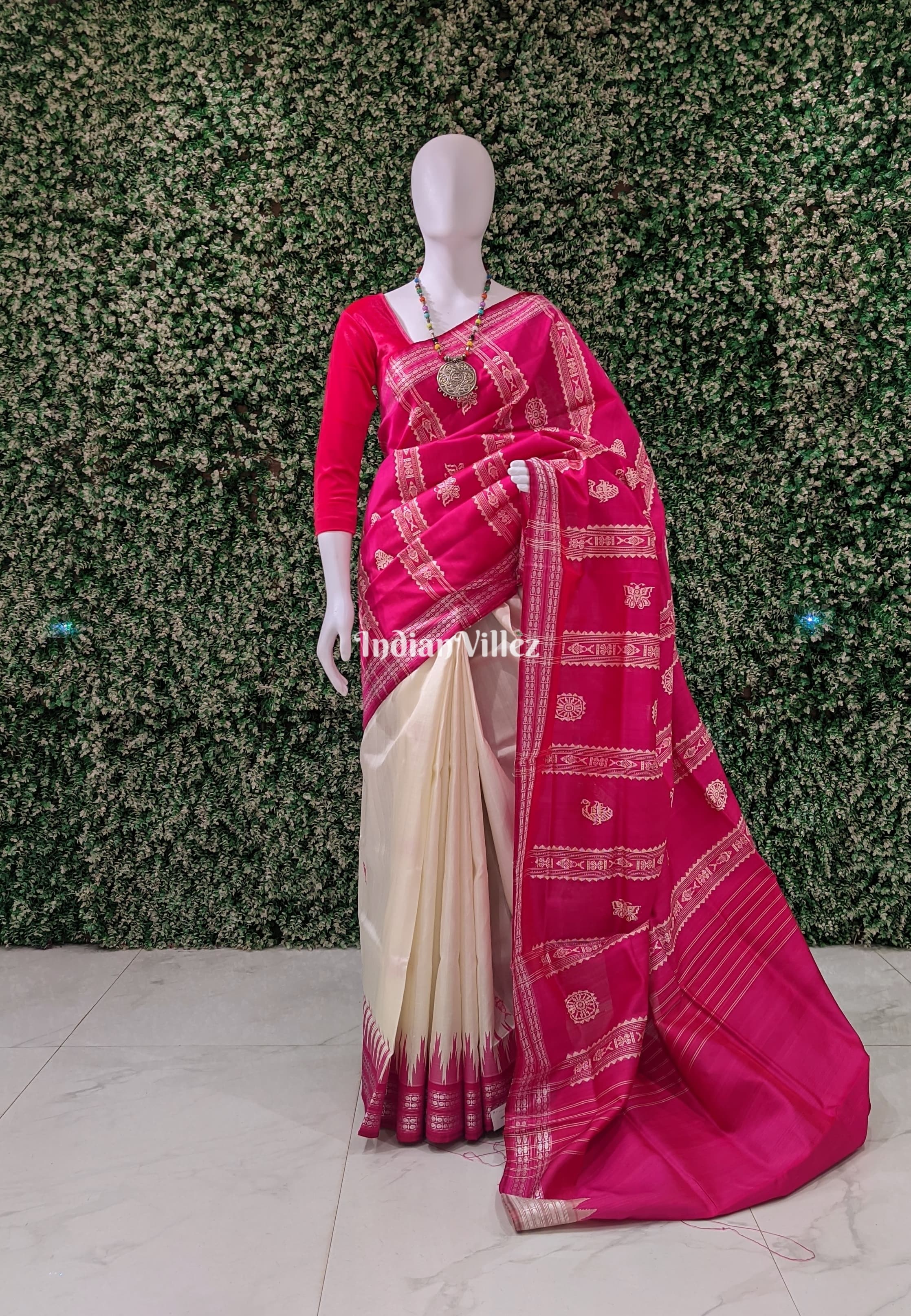 Off-White Pink Berhampuri Double Pallu Silk Saree