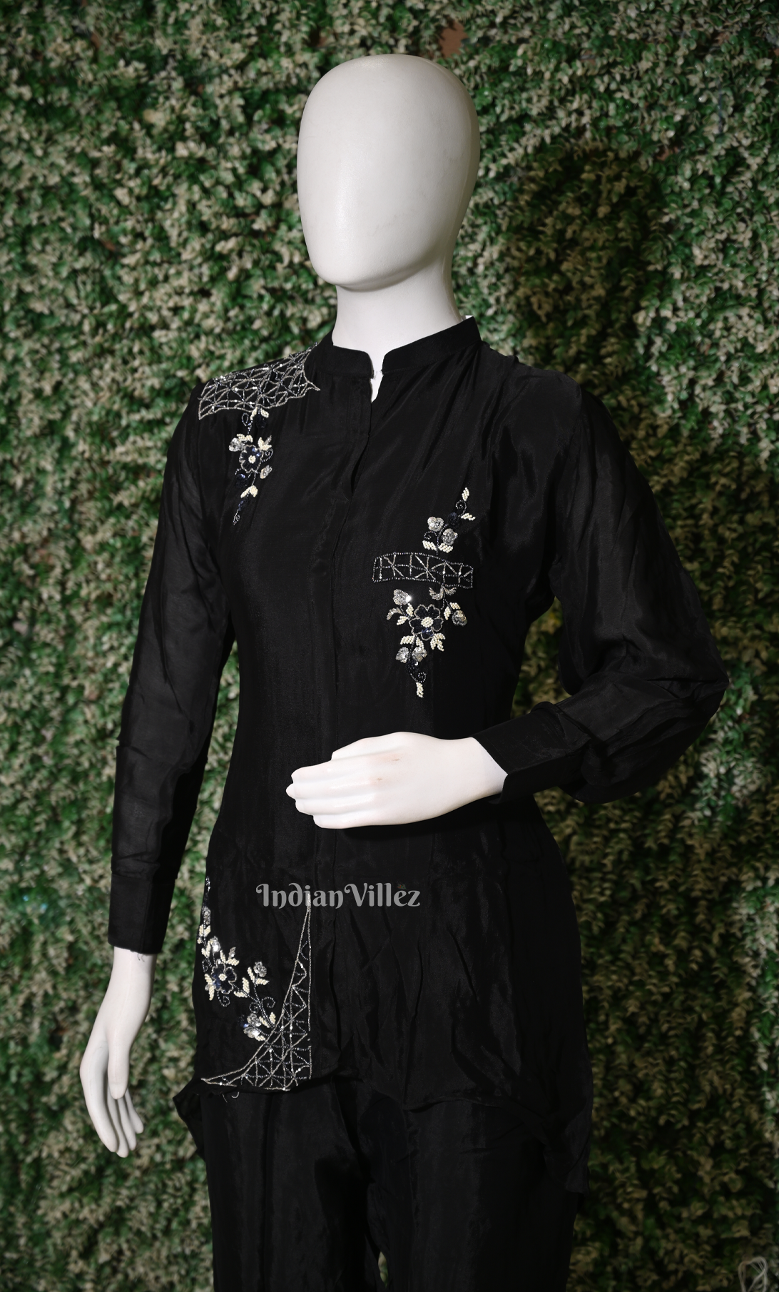 Designer Black Embroidery Kurta & Pant Set-(Co-Ords Set)