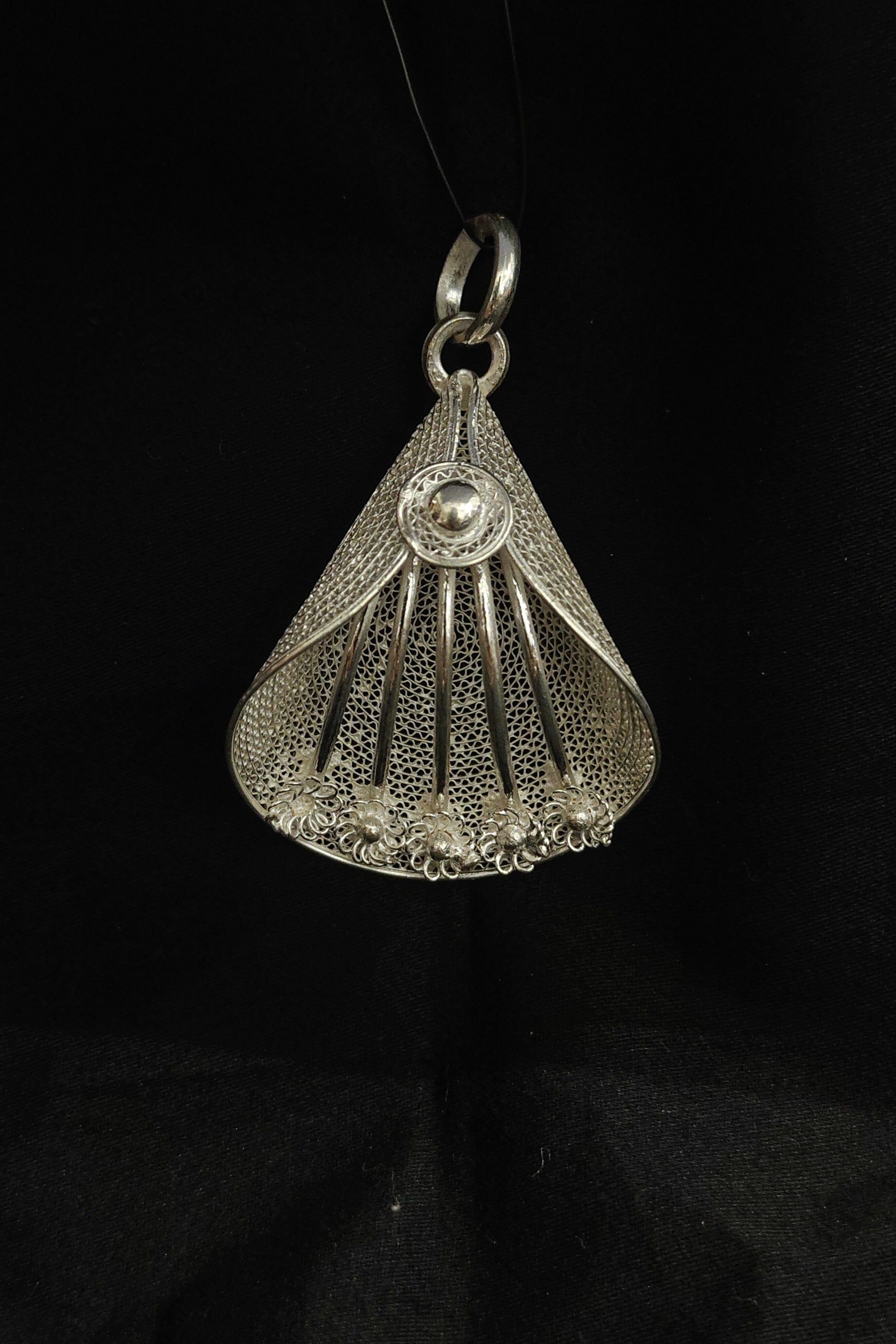 Designer Silver Filigree Fine Tarakasi Pendant 