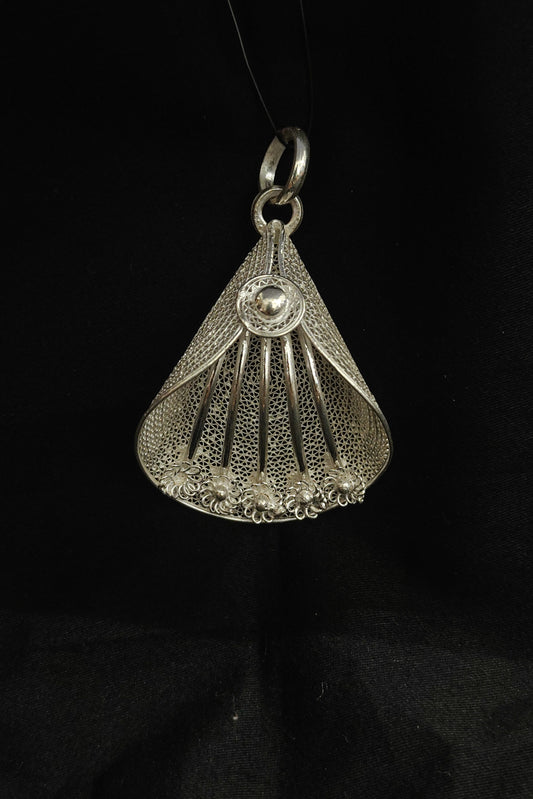 Designer Silver Filigree Fine Tarakasi Pendant 
