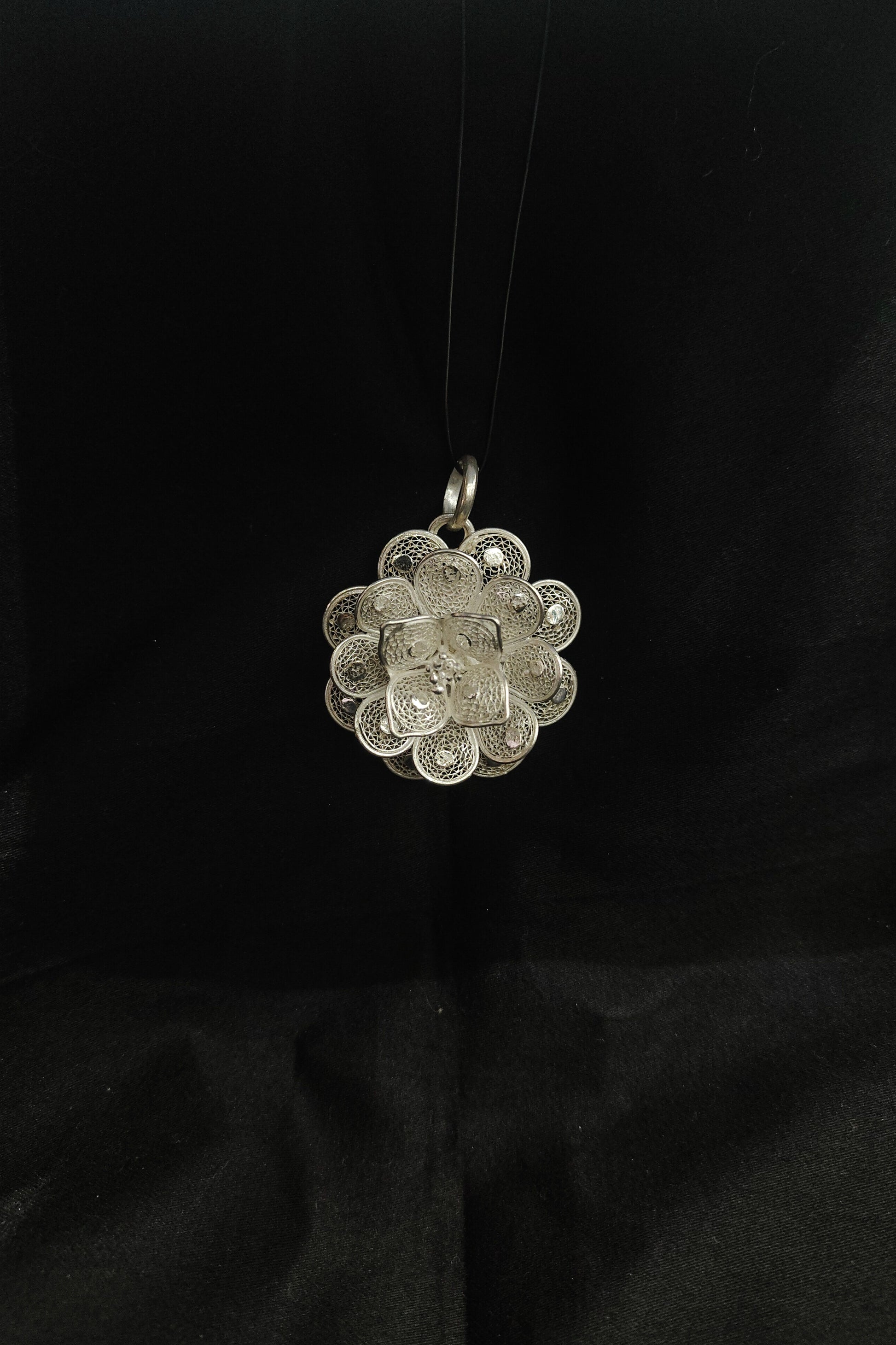 Designer Silver Filigree Floral Magic Pendant