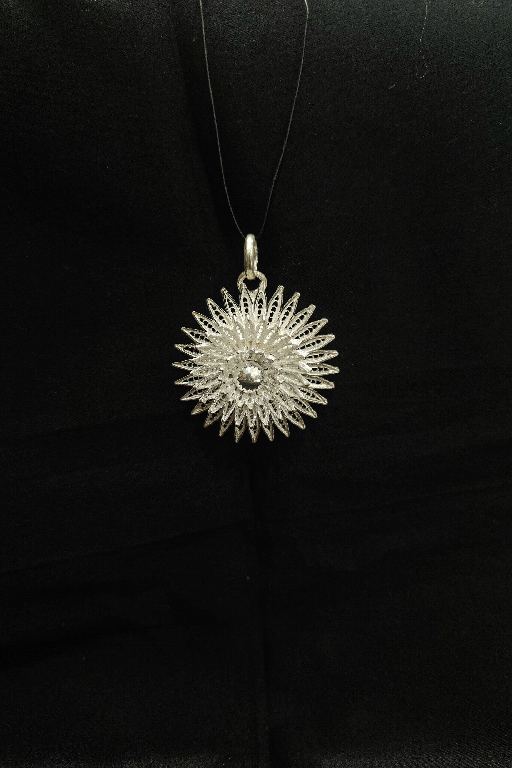 Classic Floral Design Silver Filigree Pendant 