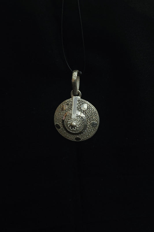 Round Shape Silver Filigree Pendant