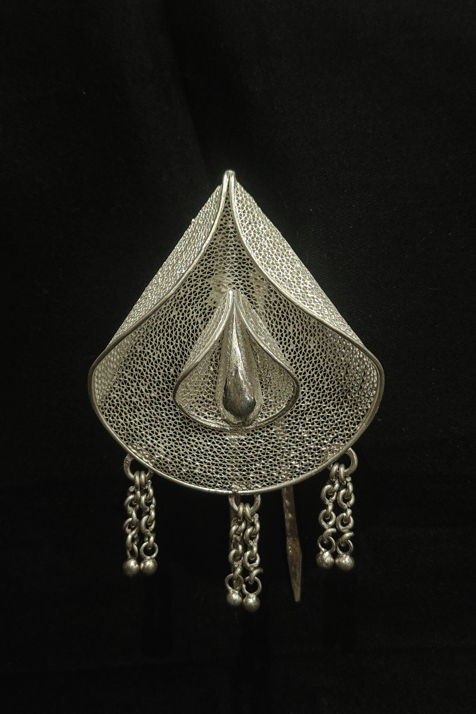 Petals Design Silver Filigree Hair Pin 