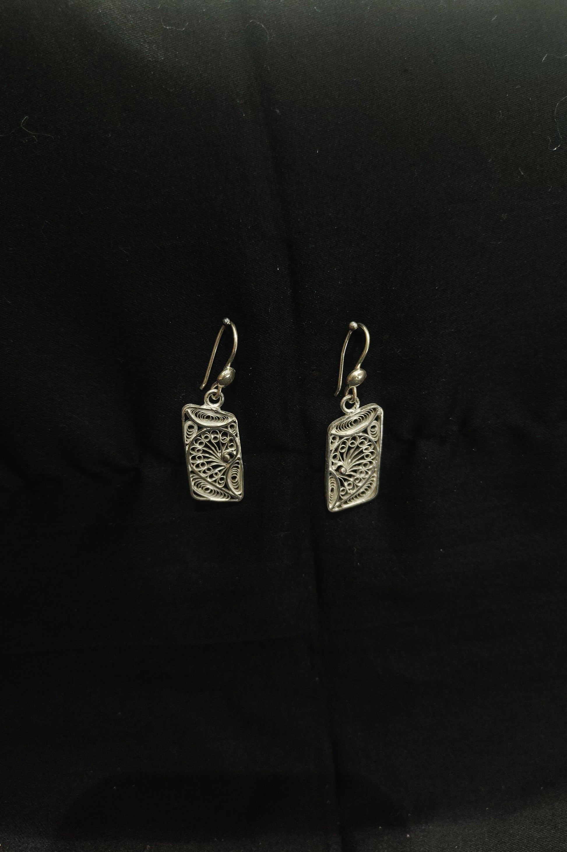 Flower in Rectangle Silver Filigree Earring Set