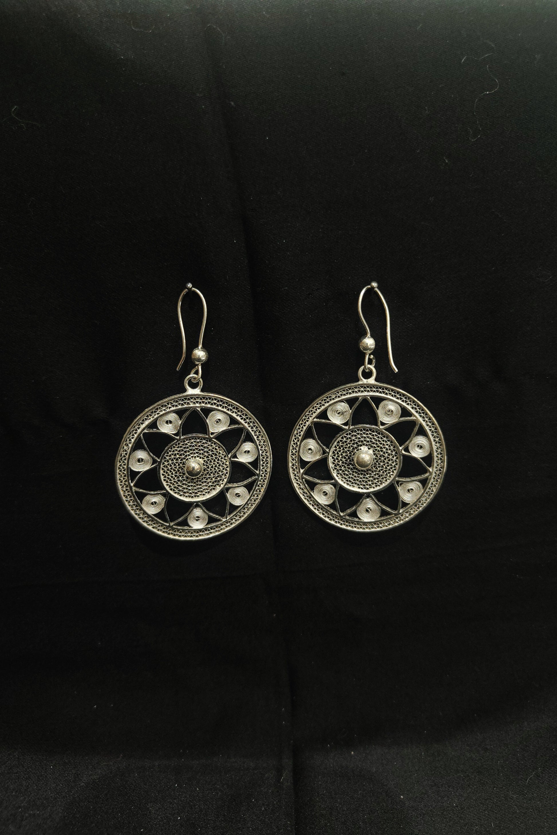 Chakra Hasli Silver Filigree  Earring Set