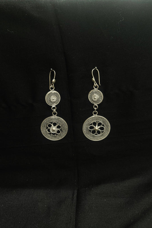 Swaying Chandbali Silver Filigree Earrings Set