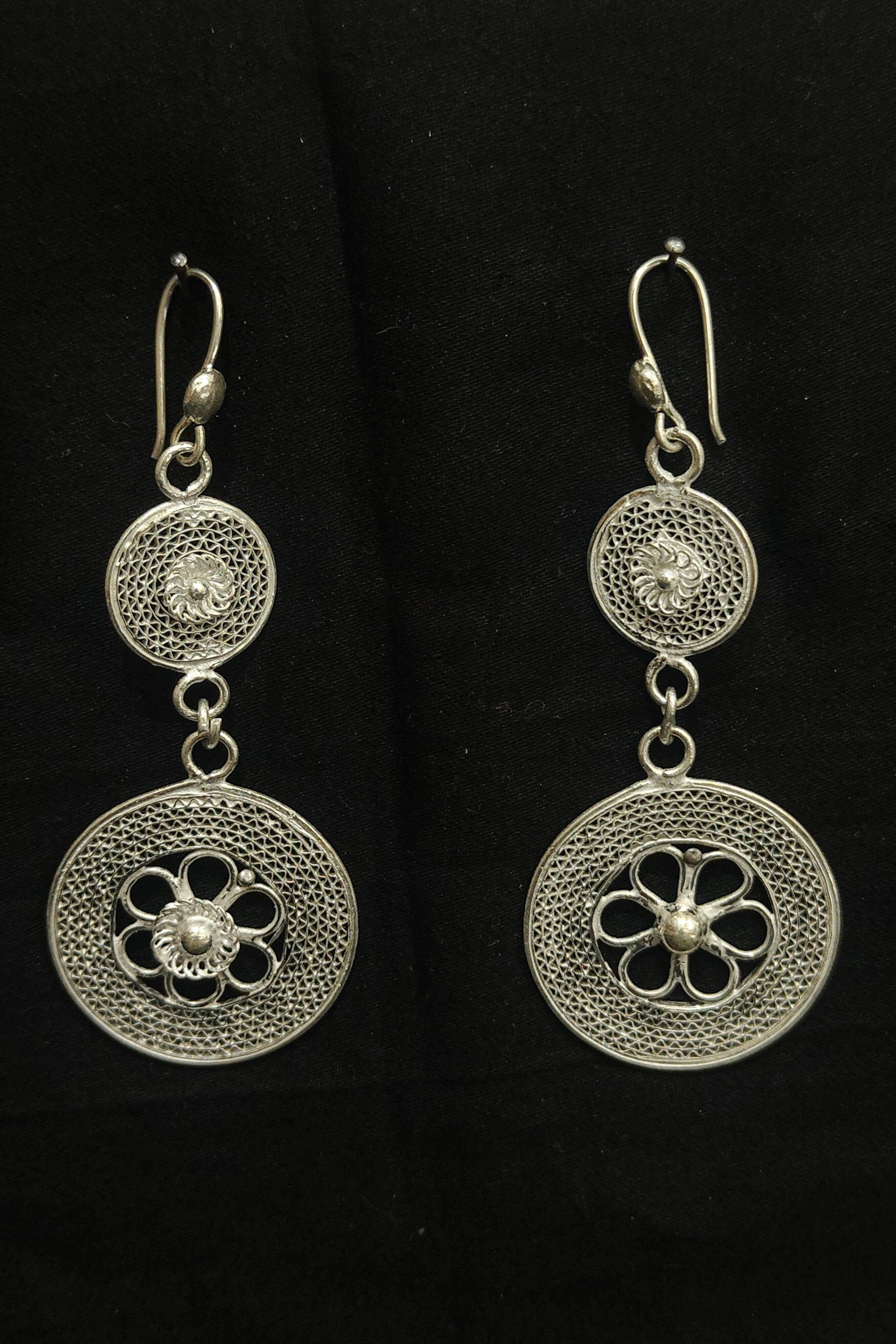 Swaying Chandbali Silver Filigree Earrings Set