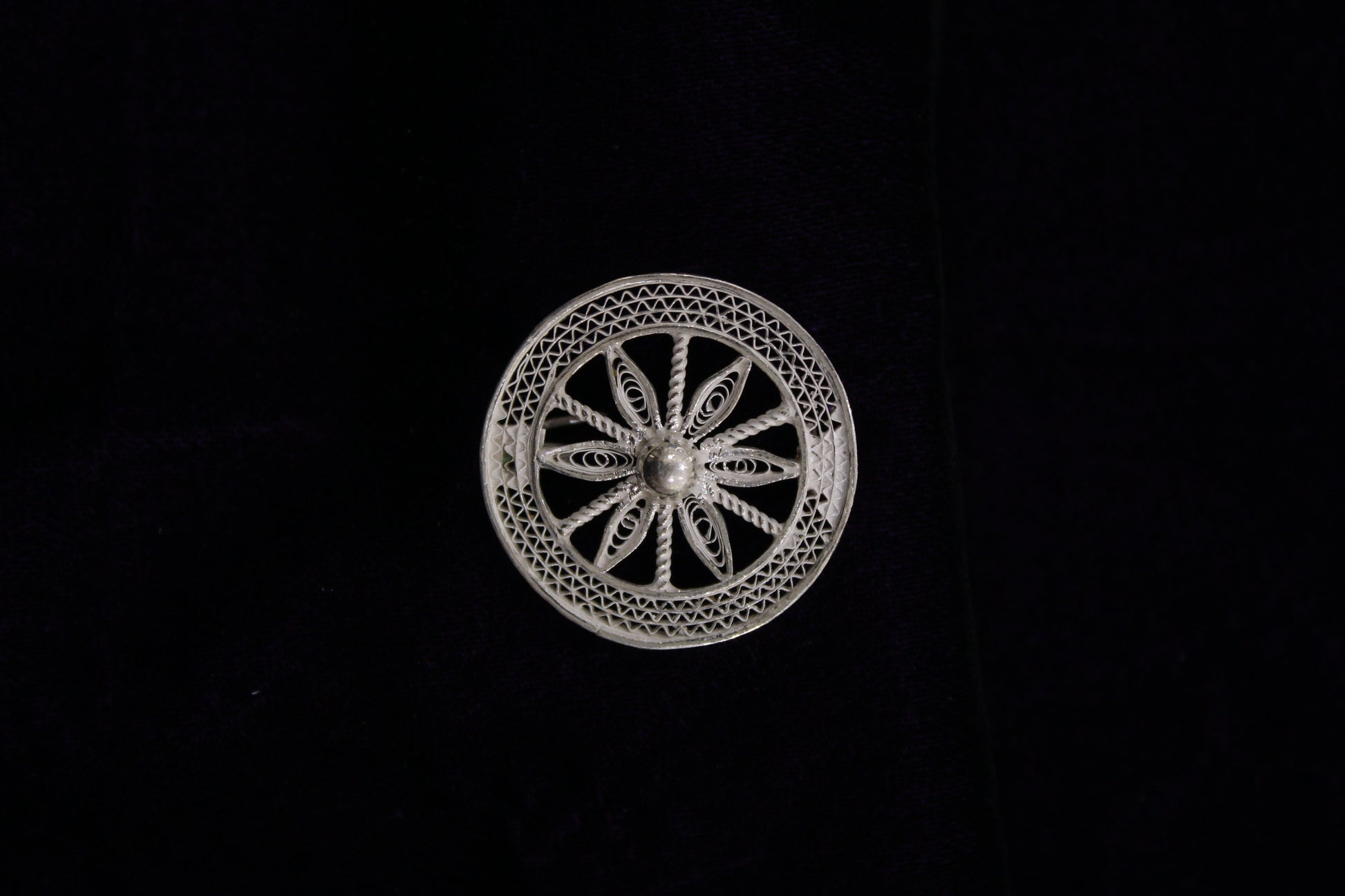 Konark Chakra Designer Silver Filigree Saree Pin