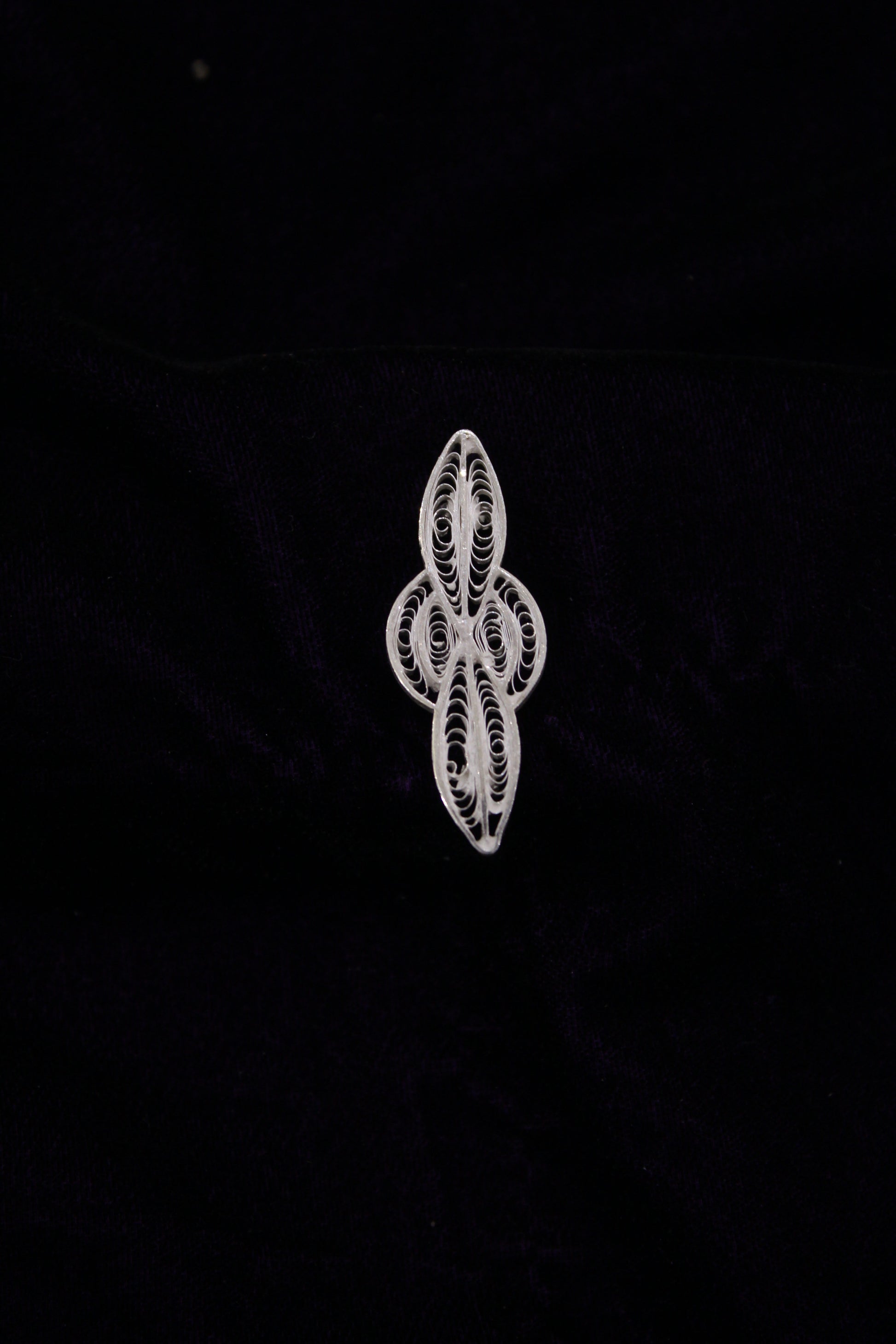 Designer Silver Filigree Saree Pin