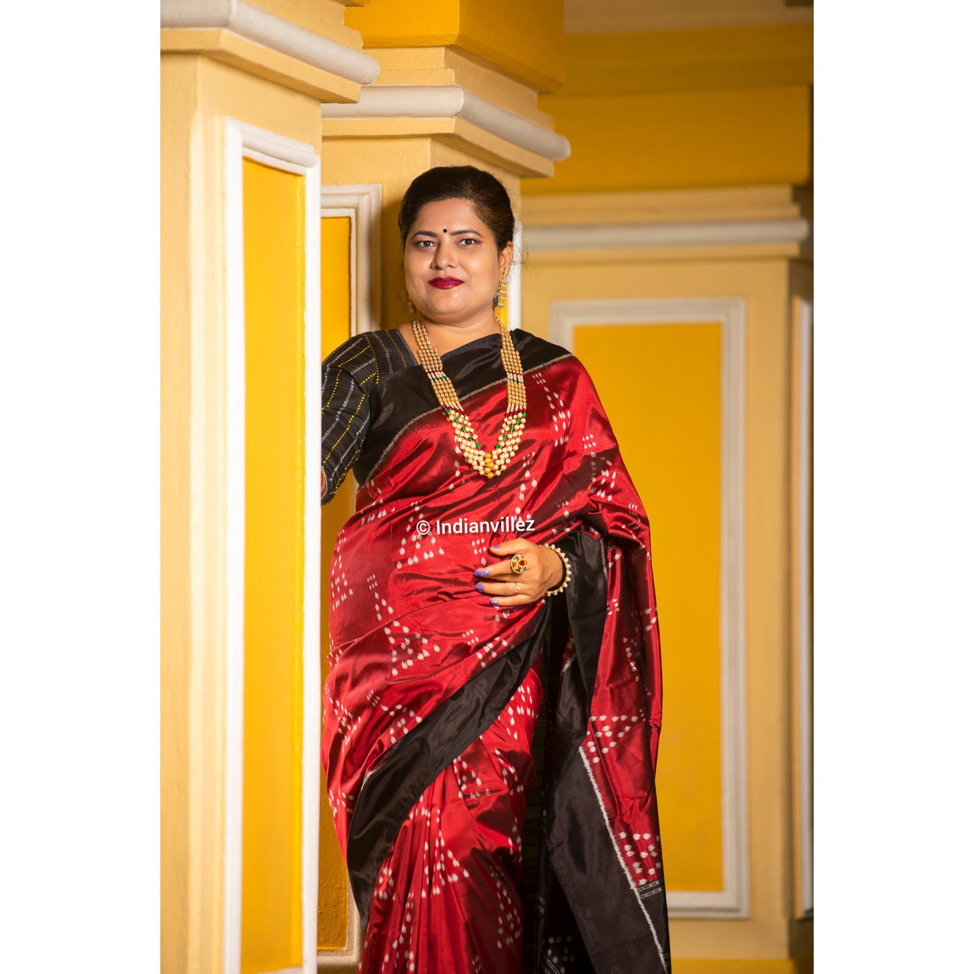 Maroon Jhoti Contemporary Sambalpuri Ikat Handloom Silk Saree