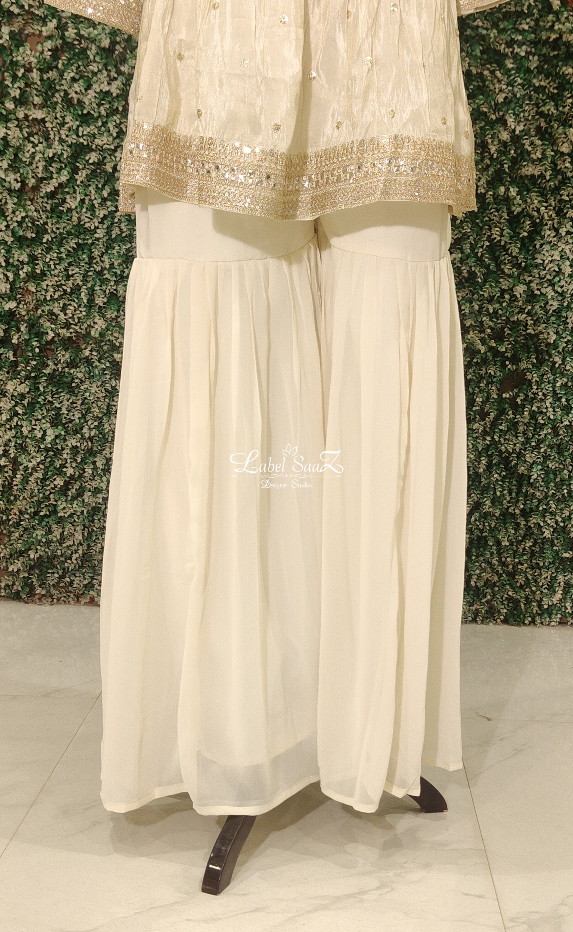 Off White Embroidered Sharara Set Set & Dupatta 