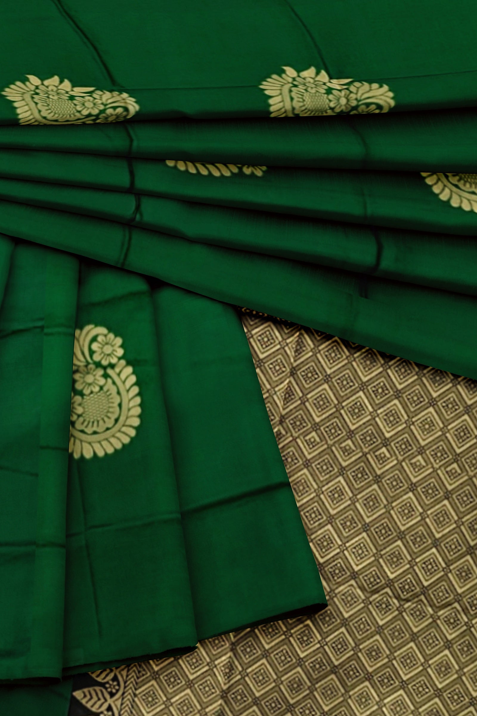 Green Black Kanjivaram Soft Silk Saree