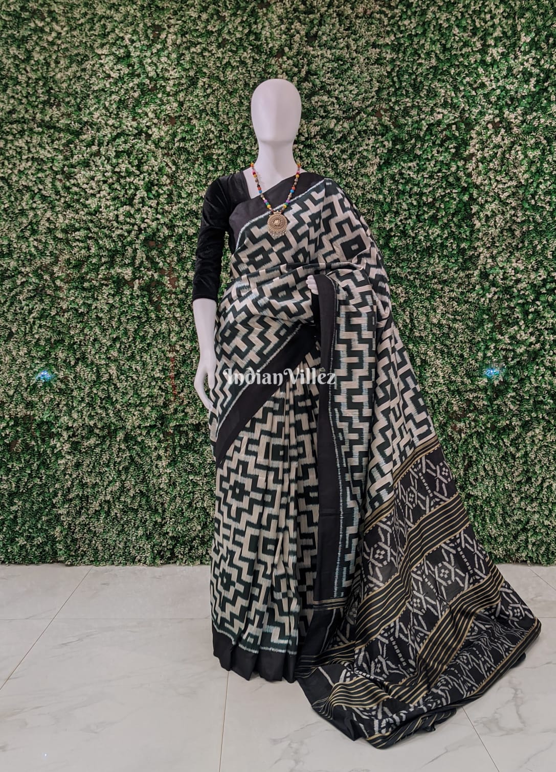 Dark Bottle Green Odisha Ikat Contemporary Silk Saree