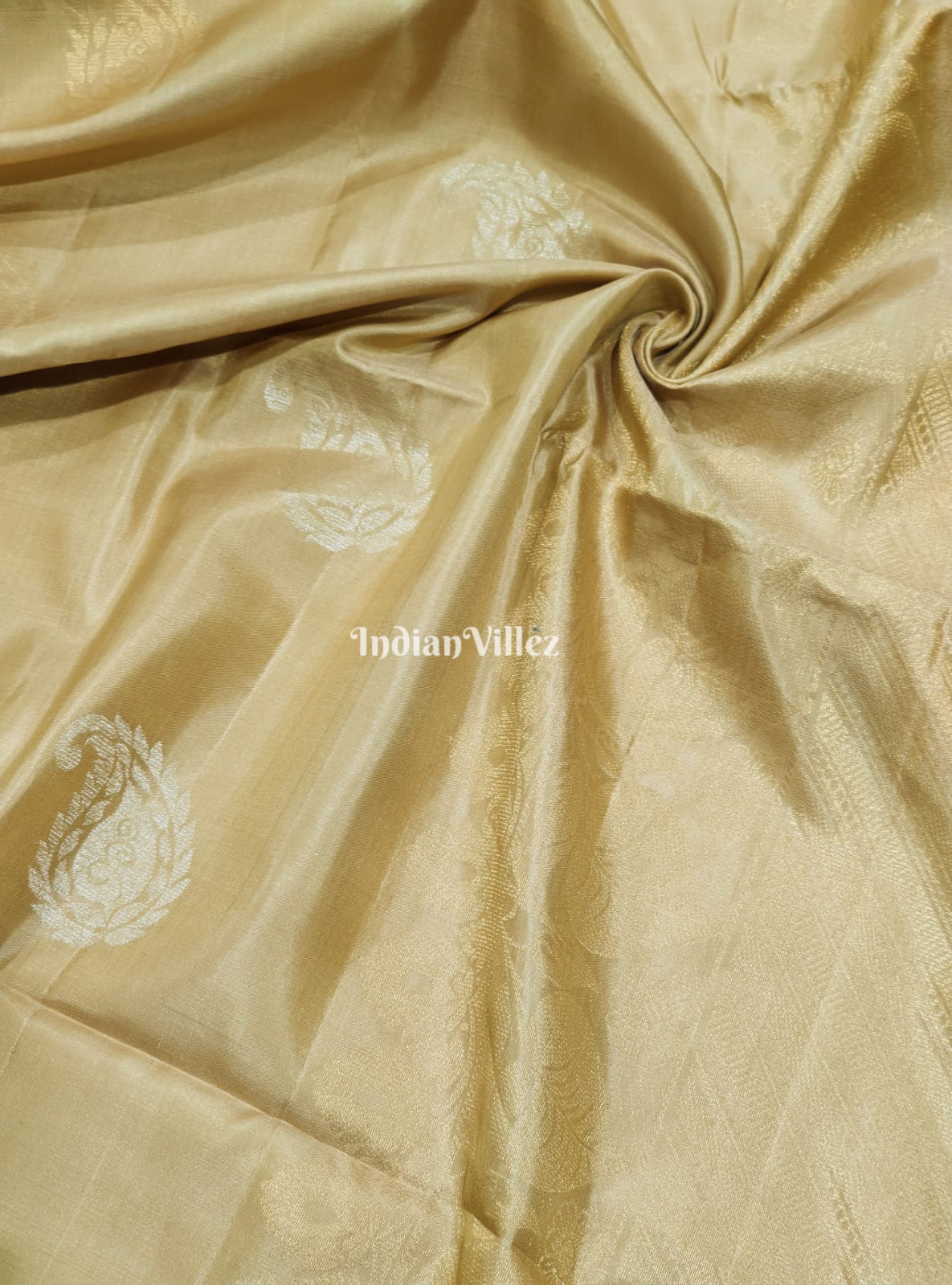 Beige Colour South Handloom Kanjivaram Soft Silk Saree
