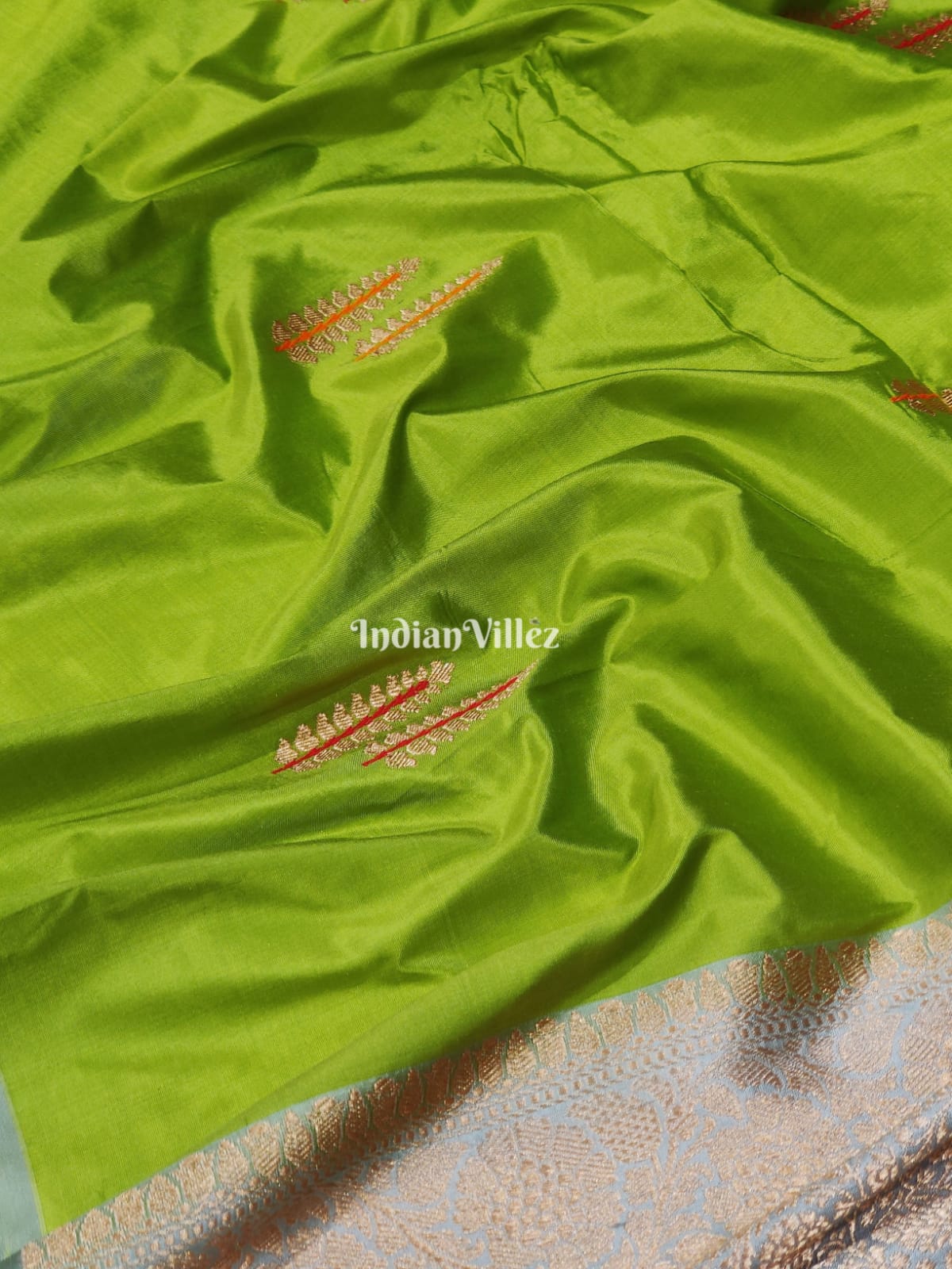 Mehendi Green Designer Banarasi Katan Silk Saree