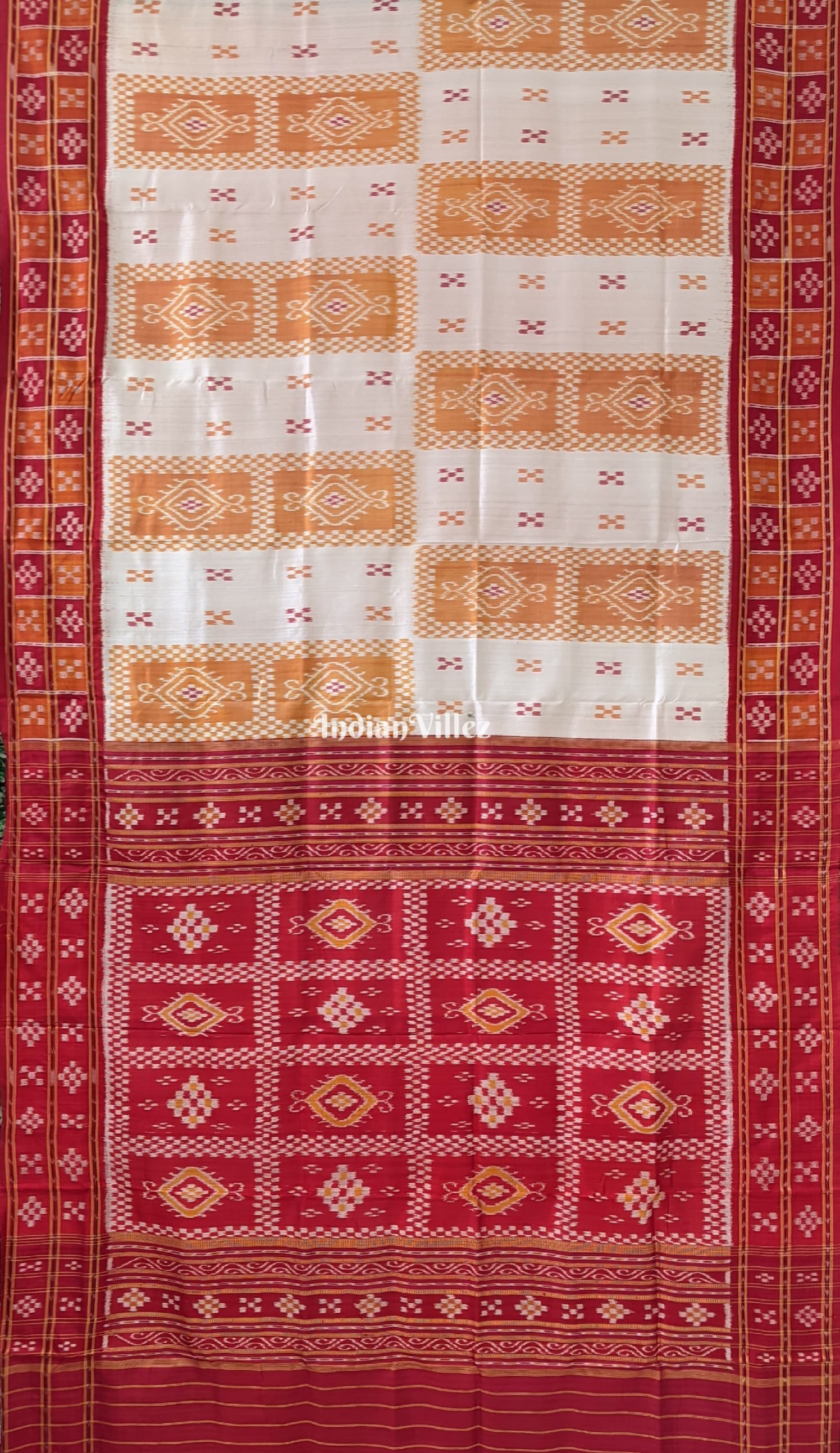 White Red Pasapali Odisha Ikat Khandua Silk Saree
