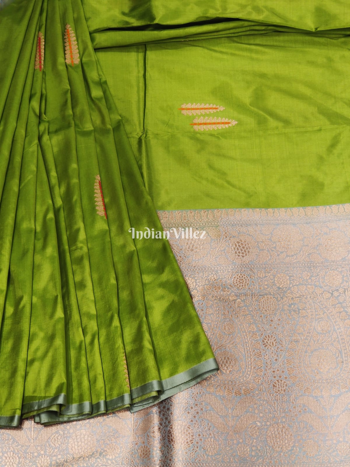 Mehendi Green Designer Banarasi Katan Silk Saree