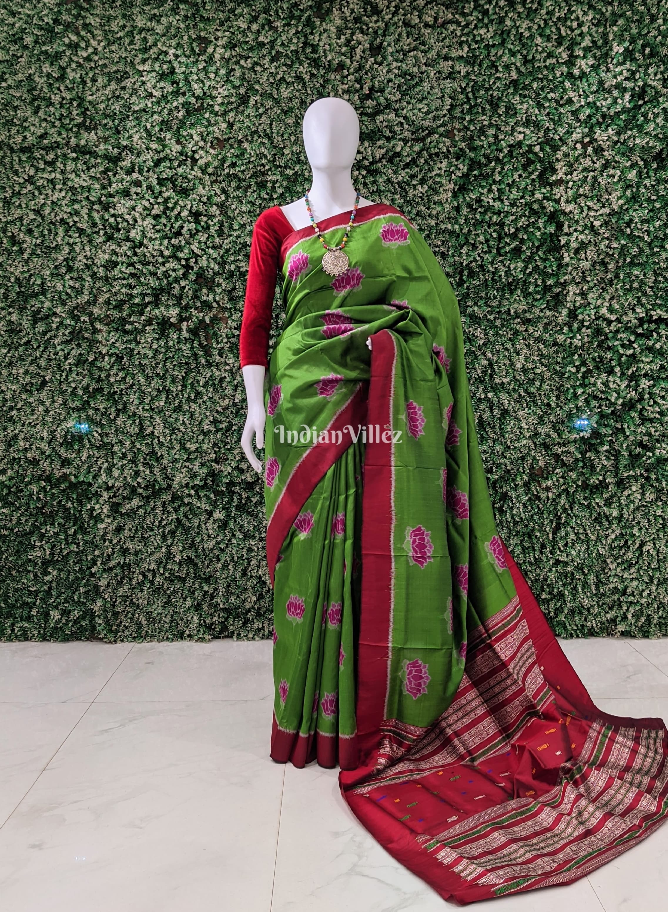 Green with Pink Lotus Odisha Handloom Contemporary Silk Saree