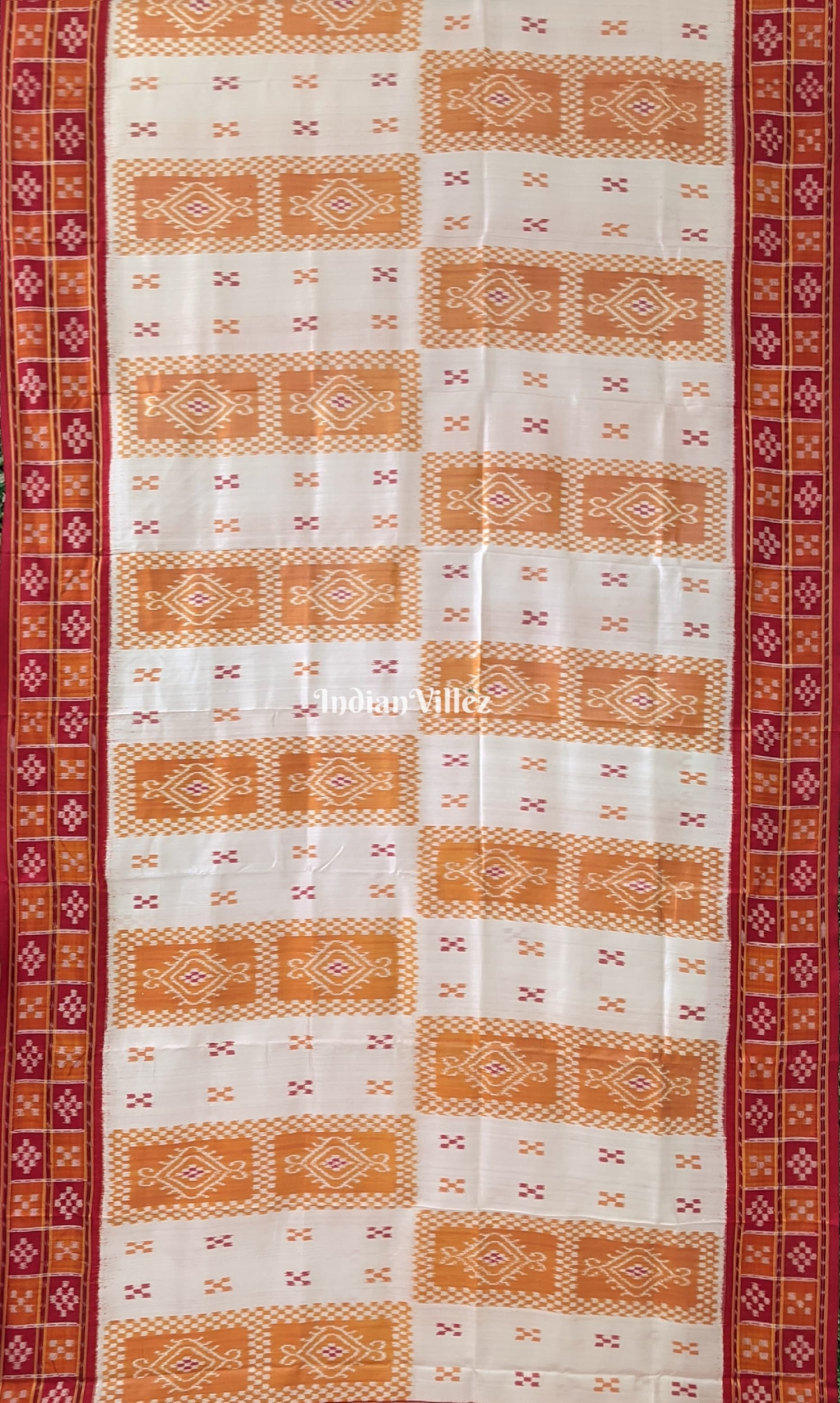 White Red Pasapali Odisha Ikat Khandua Silk Saree