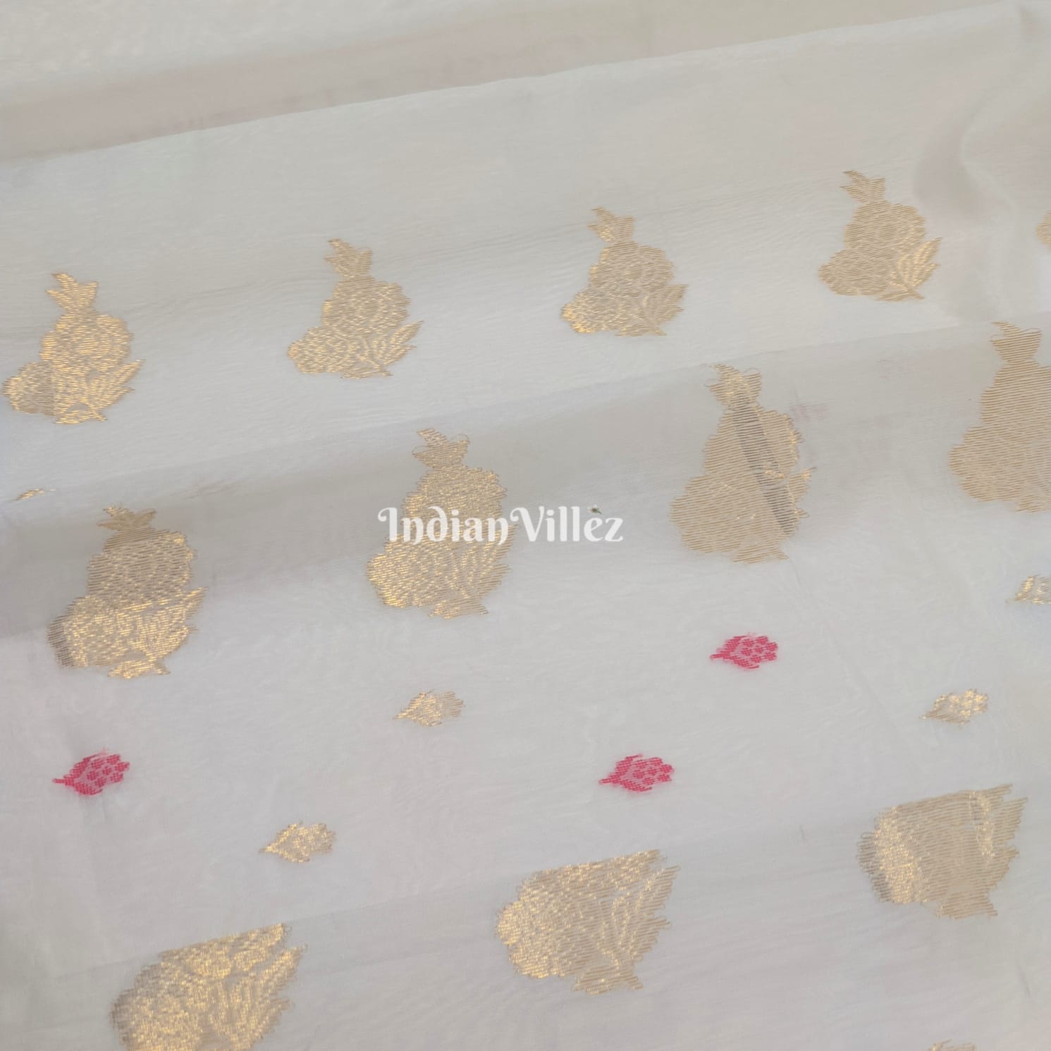 White Flower Design Pure Chanderi Silk Saree