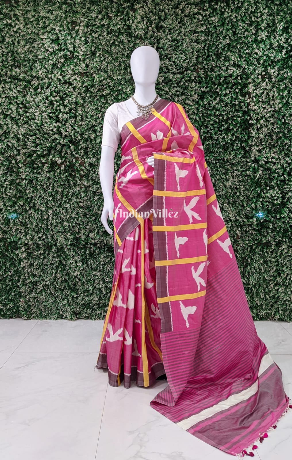 Pink Bird Design Contemporary Silk Saree