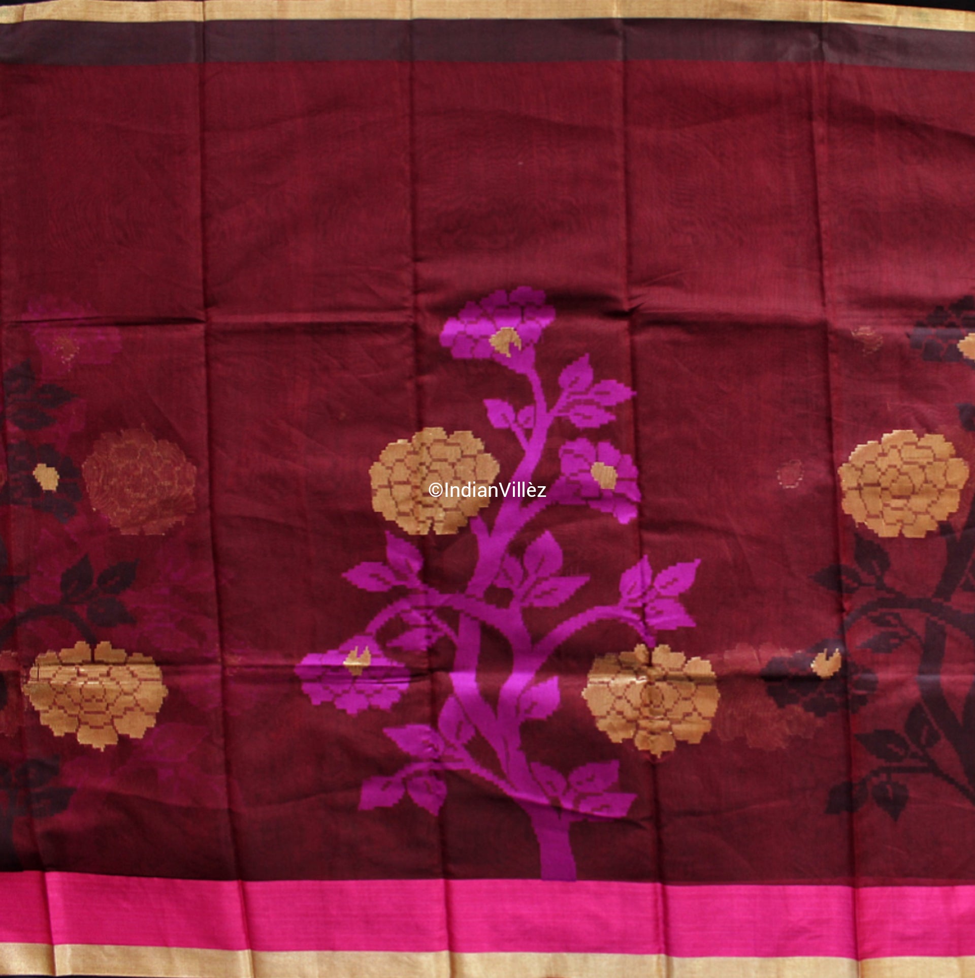 Magenta Floral Banarasi Handloom Saree (Cotton*Silk) - IndianVillèz