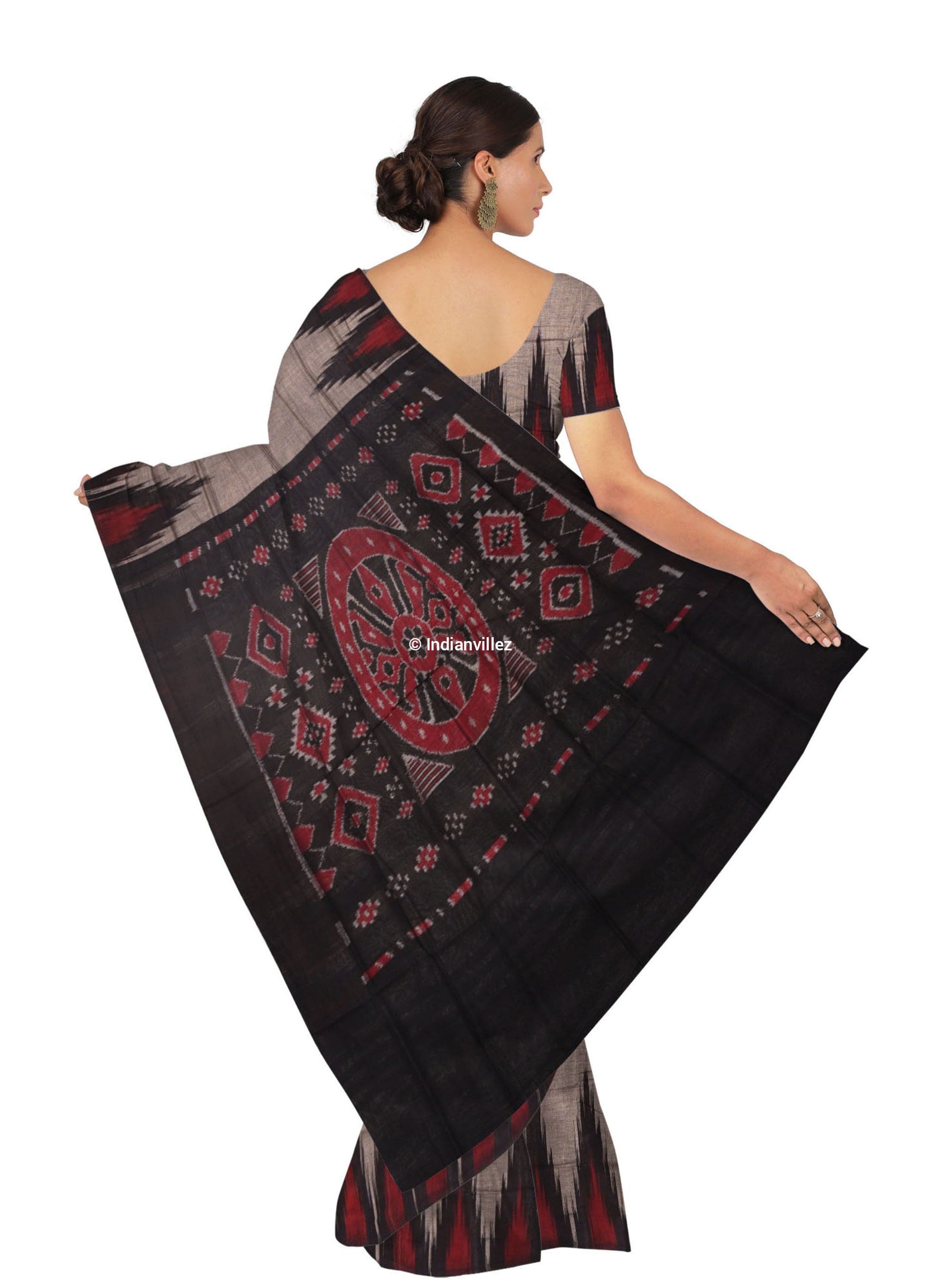 Grey Black Kargil Kumbha Odisha Handloom Sambalpuri Cotton Saree