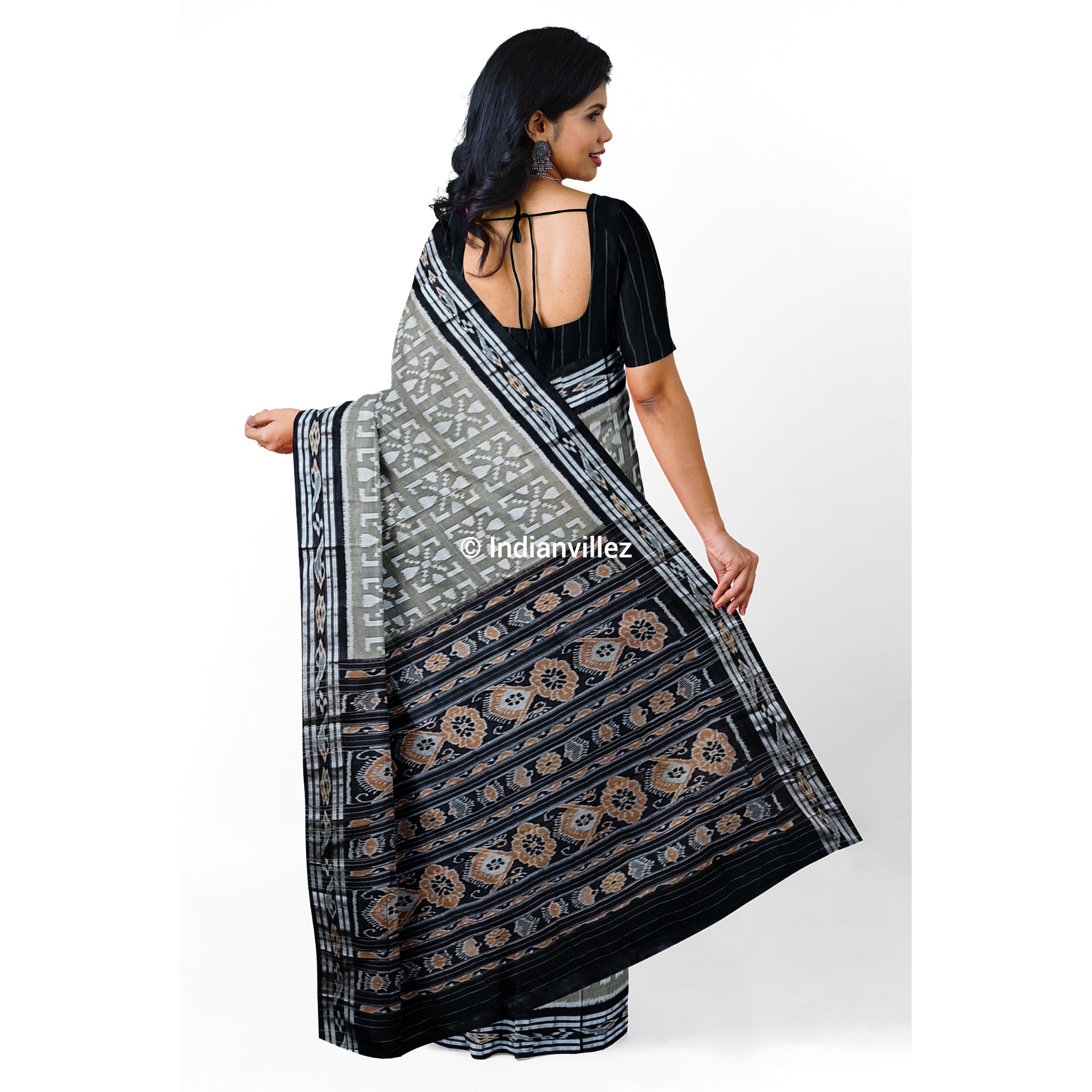 Grey Black Odisha Handloom Sambalpuri Ikat Cotton Saree