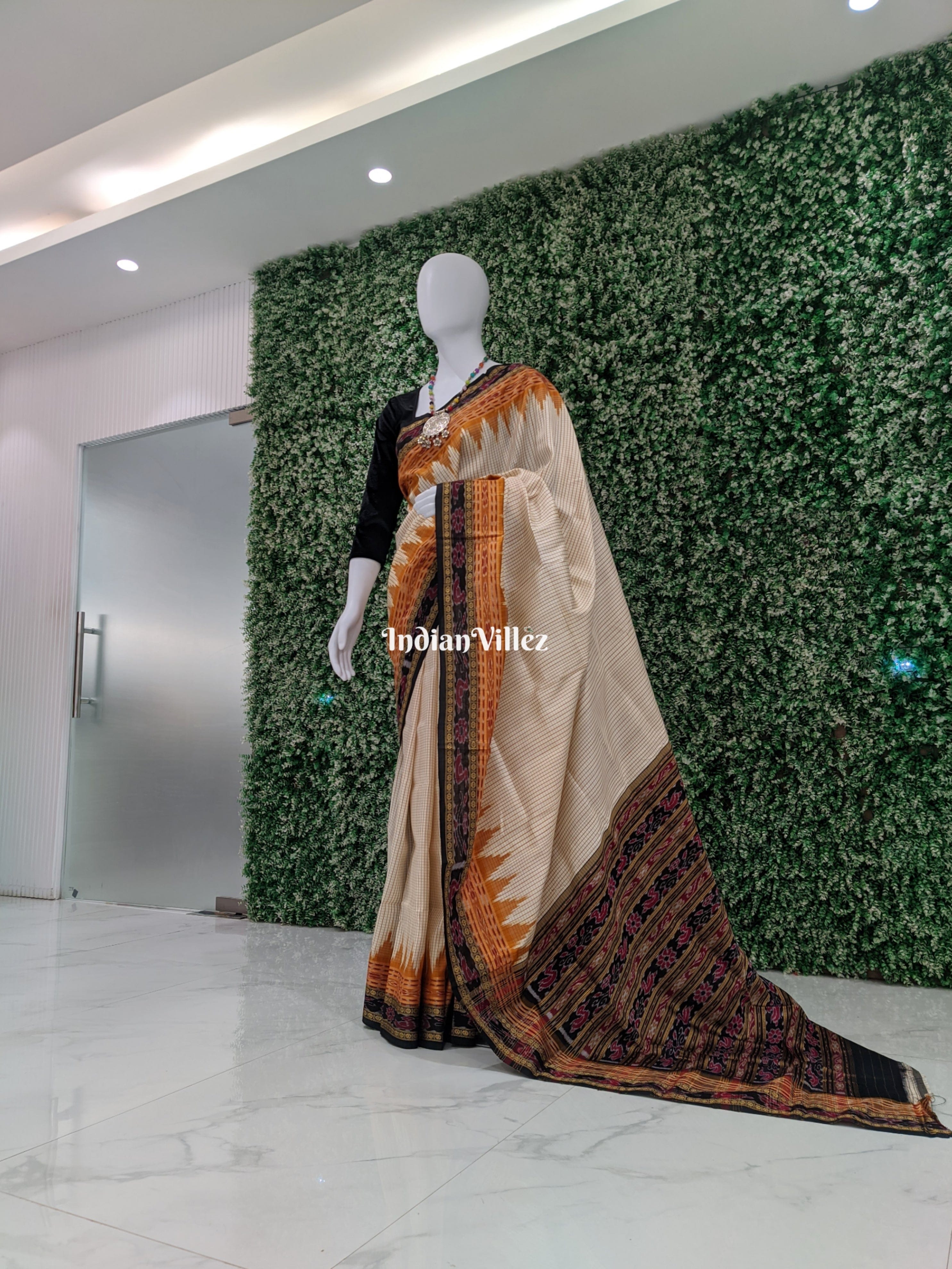 Off White Sachipar Odisha Handloom Khandua Silk Saree