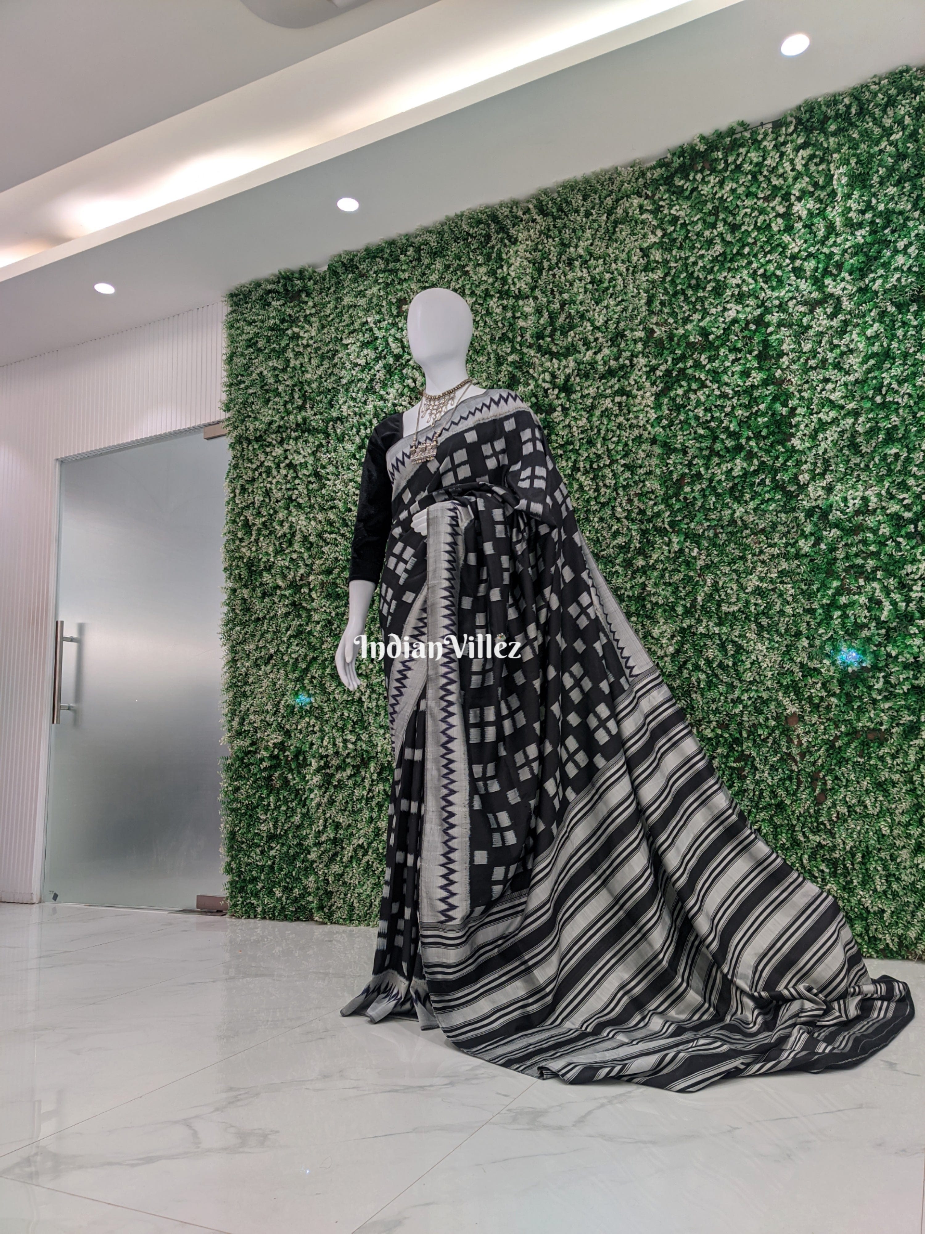 Black Contemporary Pasapali Silk Saree