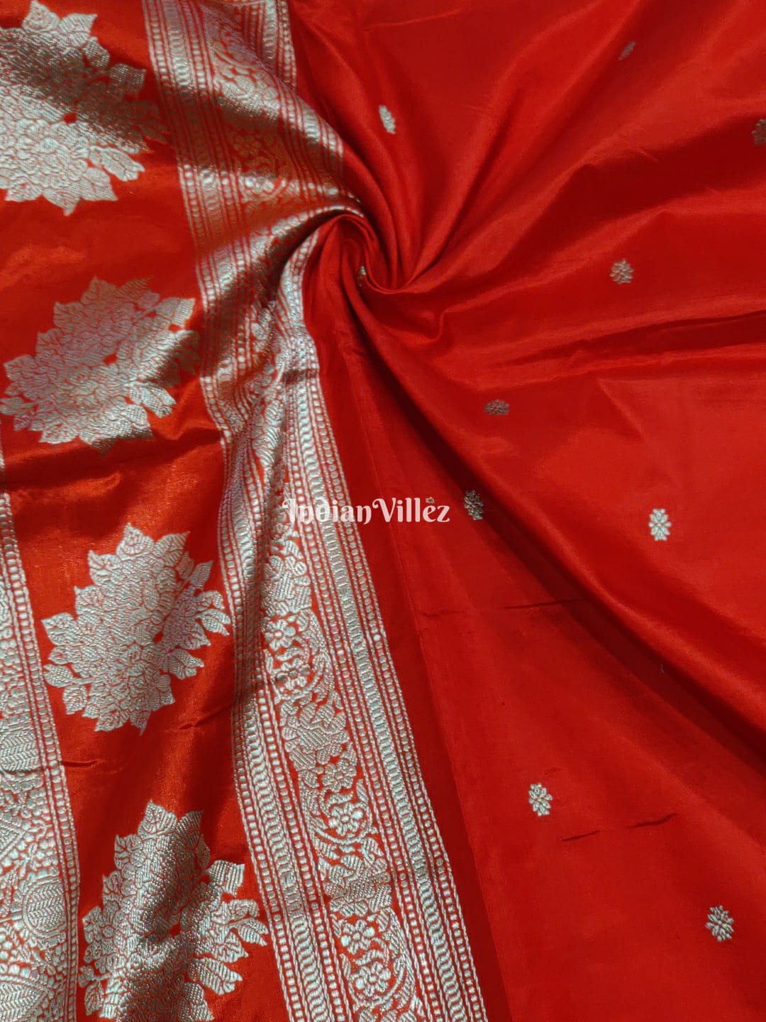 Red Pure Banarasi Katan Silk Saree